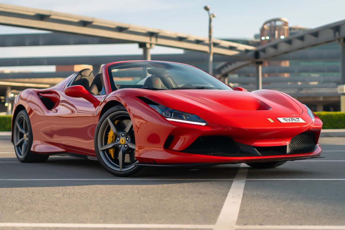Ferrari-F8-spyder-in-dubai-2
