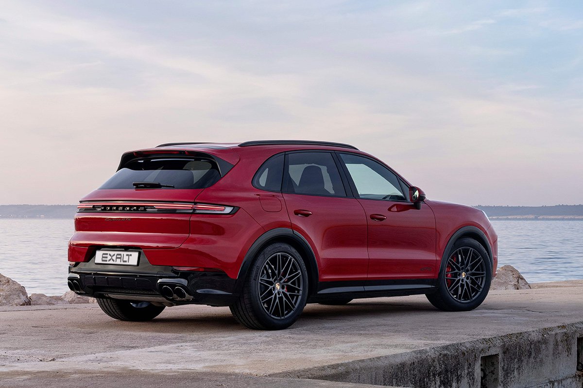 Best Porsche Cayenne GTS Daily Rental in Dubai