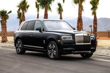 Best Rolls Royce Cullinan 2022 Model Daily Rental in Dubai