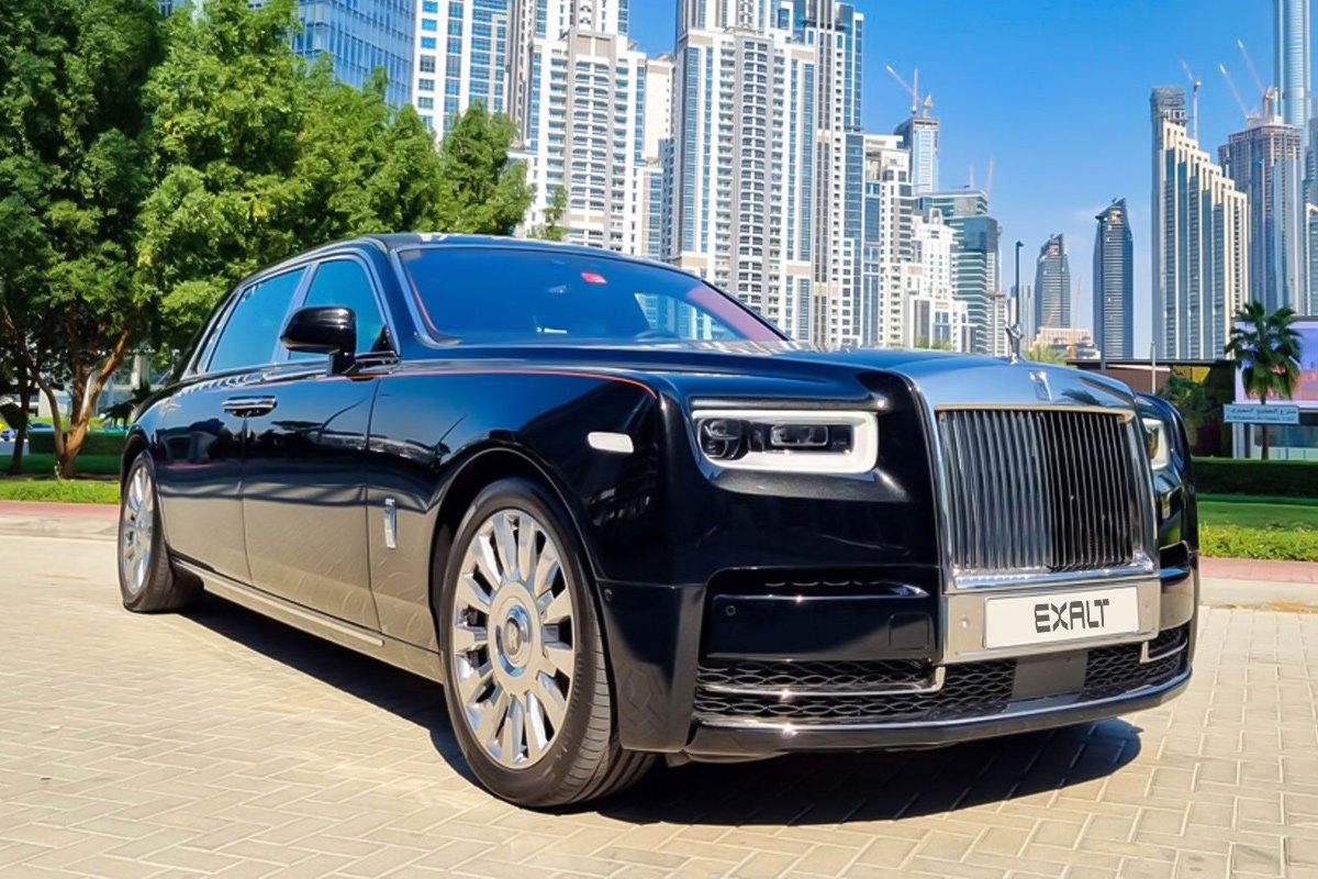Best Rolls Royce Phantom EWB Daily Rental in Dubai