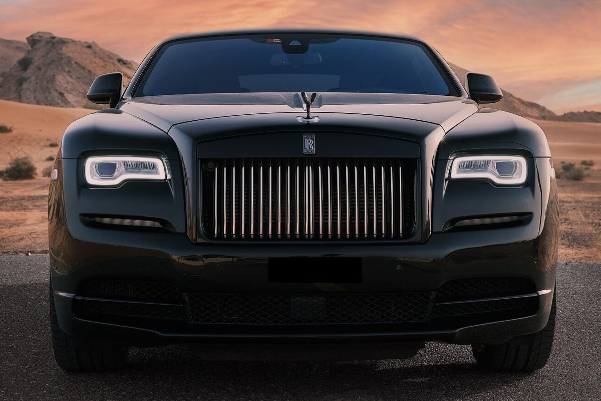Best Rolls Royce Wraith Daily Rental in Dubai