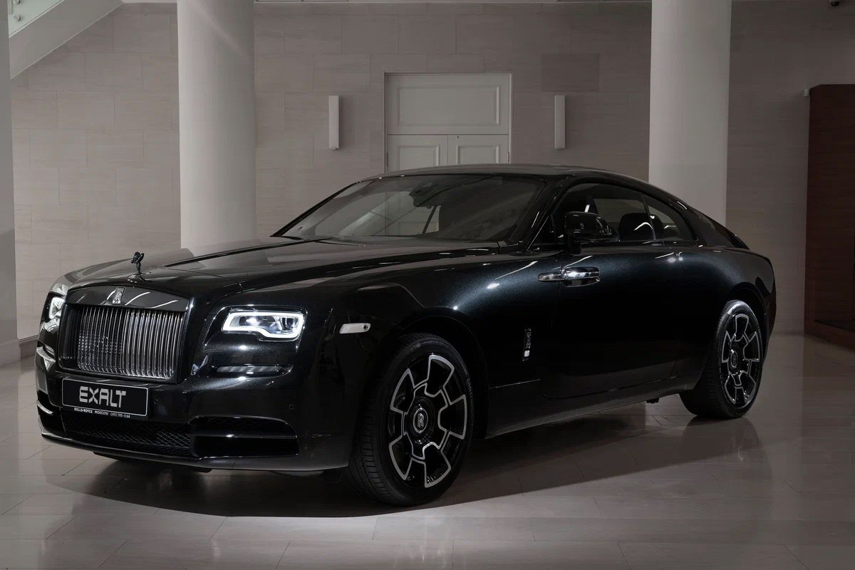 Best Rolls Royce Wraith Daily Rental in Dubai