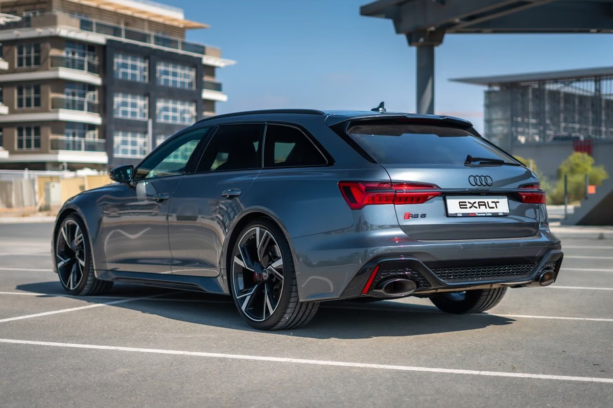 Best Audi RS6 Daily Rental in Dubai