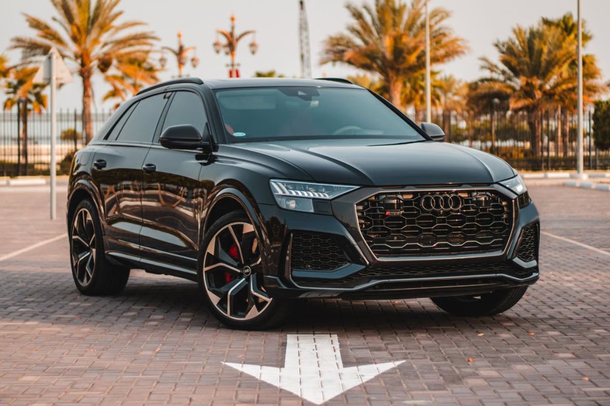 Best Audi RSQ8 Daily Rental in Dubai