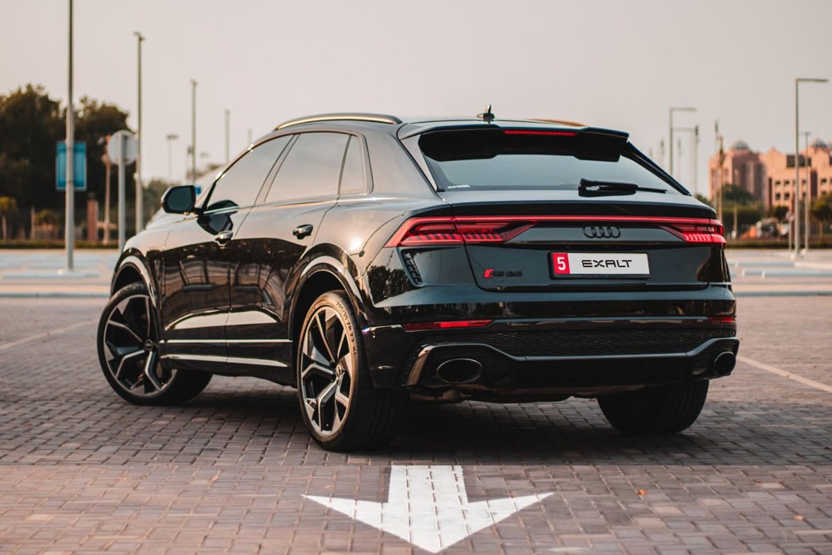 Best Audi RSQ8 Daily Rental in Dubai