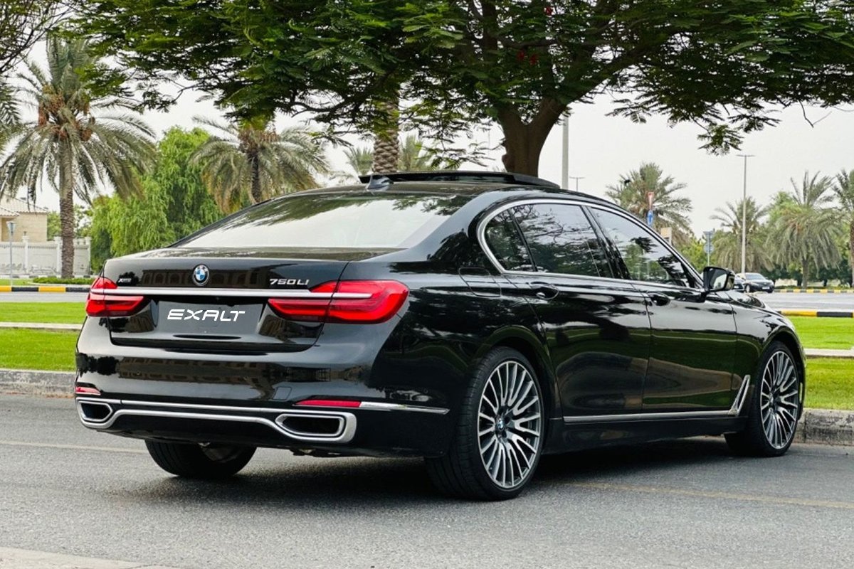 Best BMW 750Li Daily Rental in Dubai