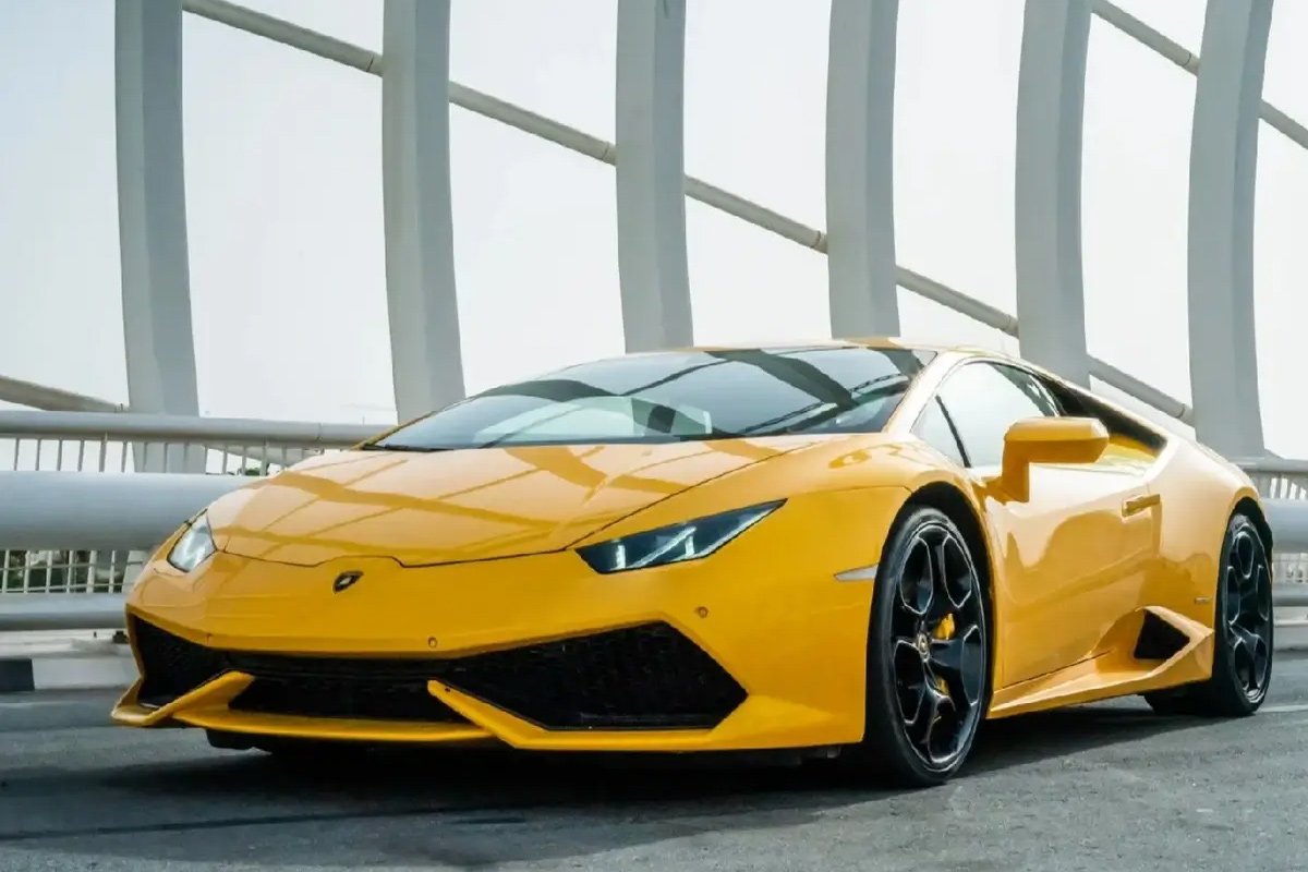 Best Lamborghini Huracan Coupe LP610-4 Rental in Dubai